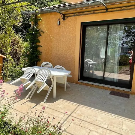 Salagou - Vue Sur Le - 34800 - 6-8 Pers - 100m2