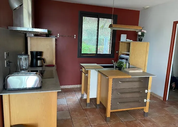 Salagou - Vue Sur Le - 34800 - 6-8 Pers - 100m2 Liausson