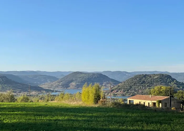 Salagou - Vue Sur Le - 34800 - 6-8 Pers - 100m2 *